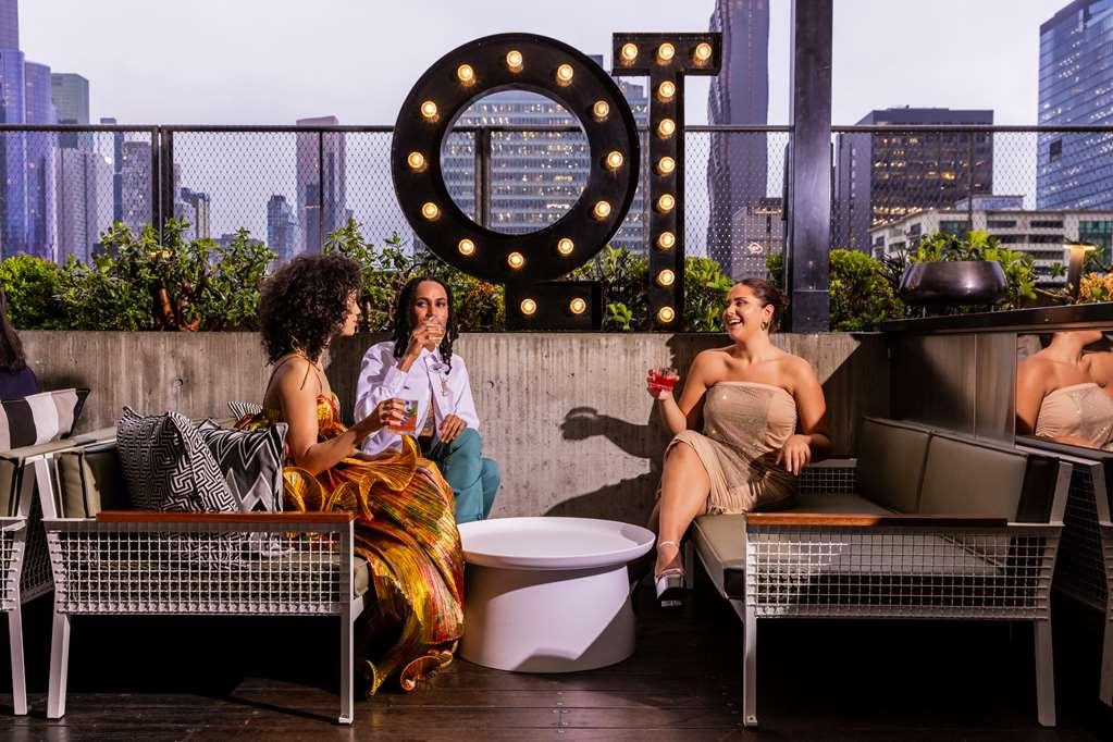 Qt Sydney Hotel Amenities photo The rooftop bar at QT Sydney